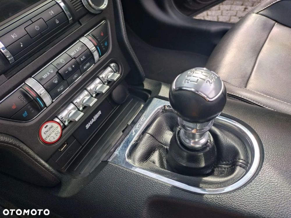 Ford Mustang 5.0 V8 GT - 35