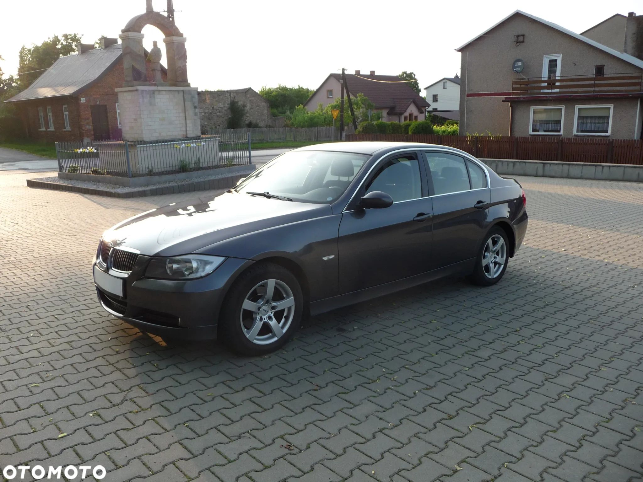 BMW Seria 3 320i - 1