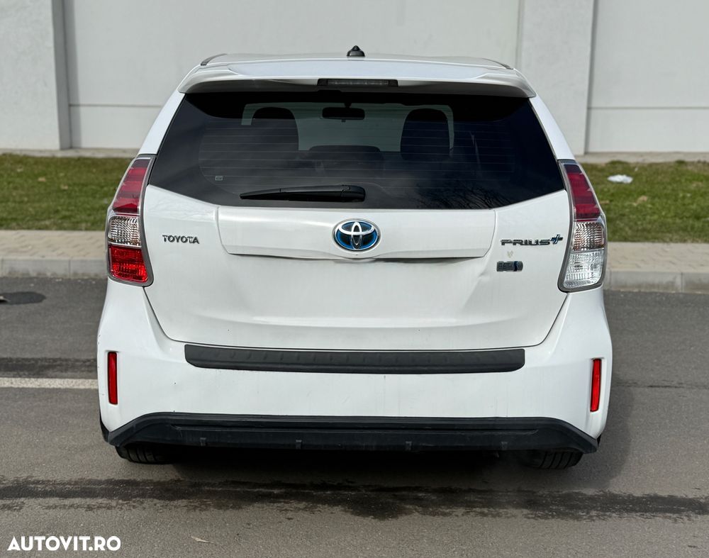 Toyota Prius+ (Hybrid) - 6