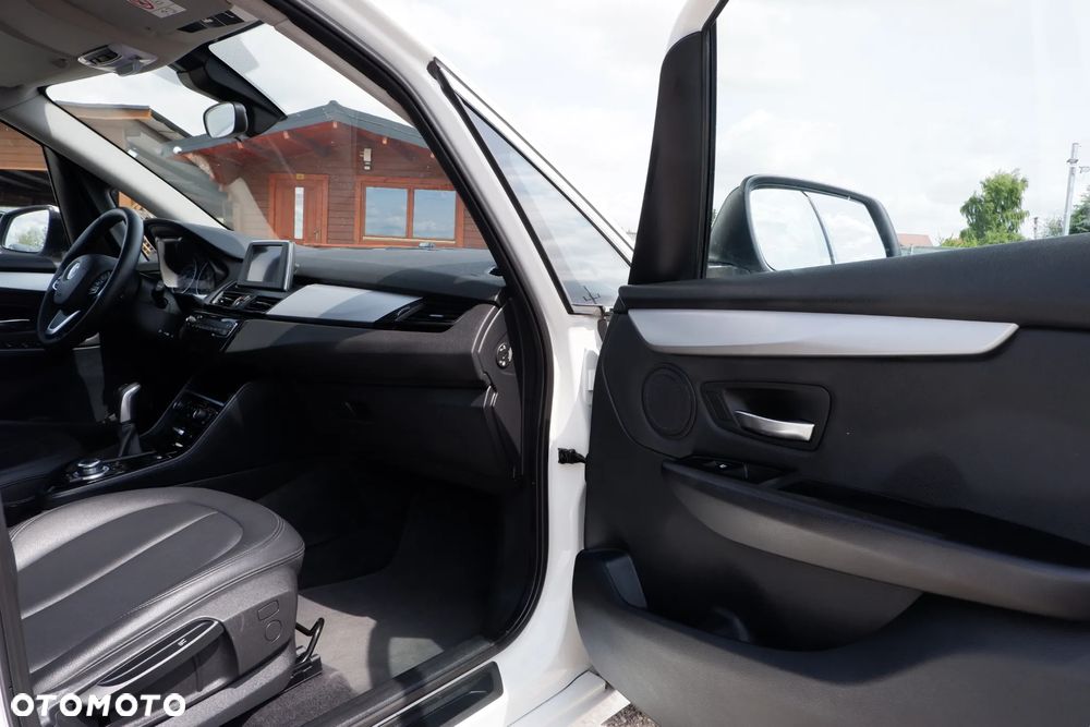 BMW Seria 2 216d Advantage - 3