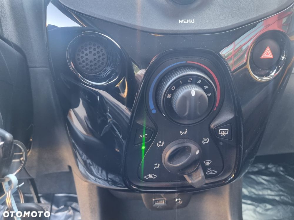 Peugeot 108 PureTech 82 Style - 16