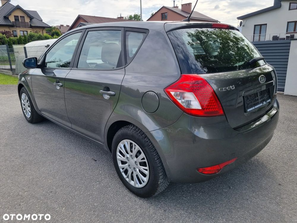 Kia Ceed 1.6 CVVT Vision - 5