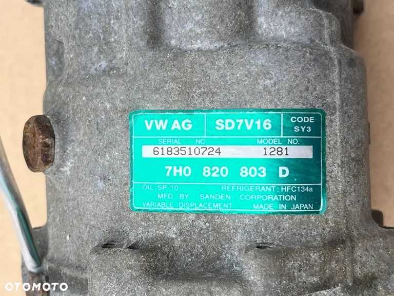 SPRĘŻARKA KLIMATYZACJI KOMPRESOR 7H0820803D VW T5 CARAVELLE DOKA MULTIVAN TRANSPORTER 1.9 TDI - 2