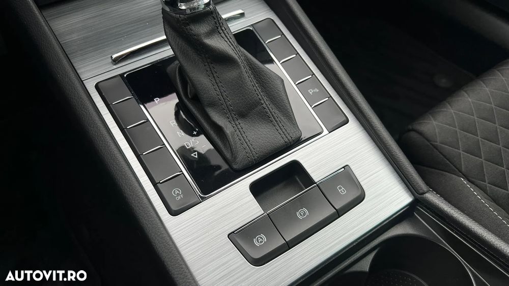 Skoda Superb 2.0 TDI DSG Ambition - 12