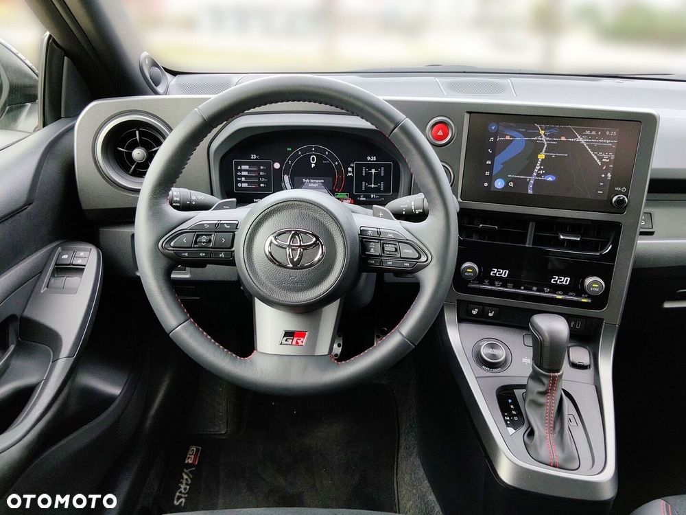 Toyota Yaris - 12