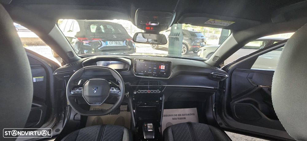 Peugeot 2008 Hybrid 136 e-DSC Allure - 14