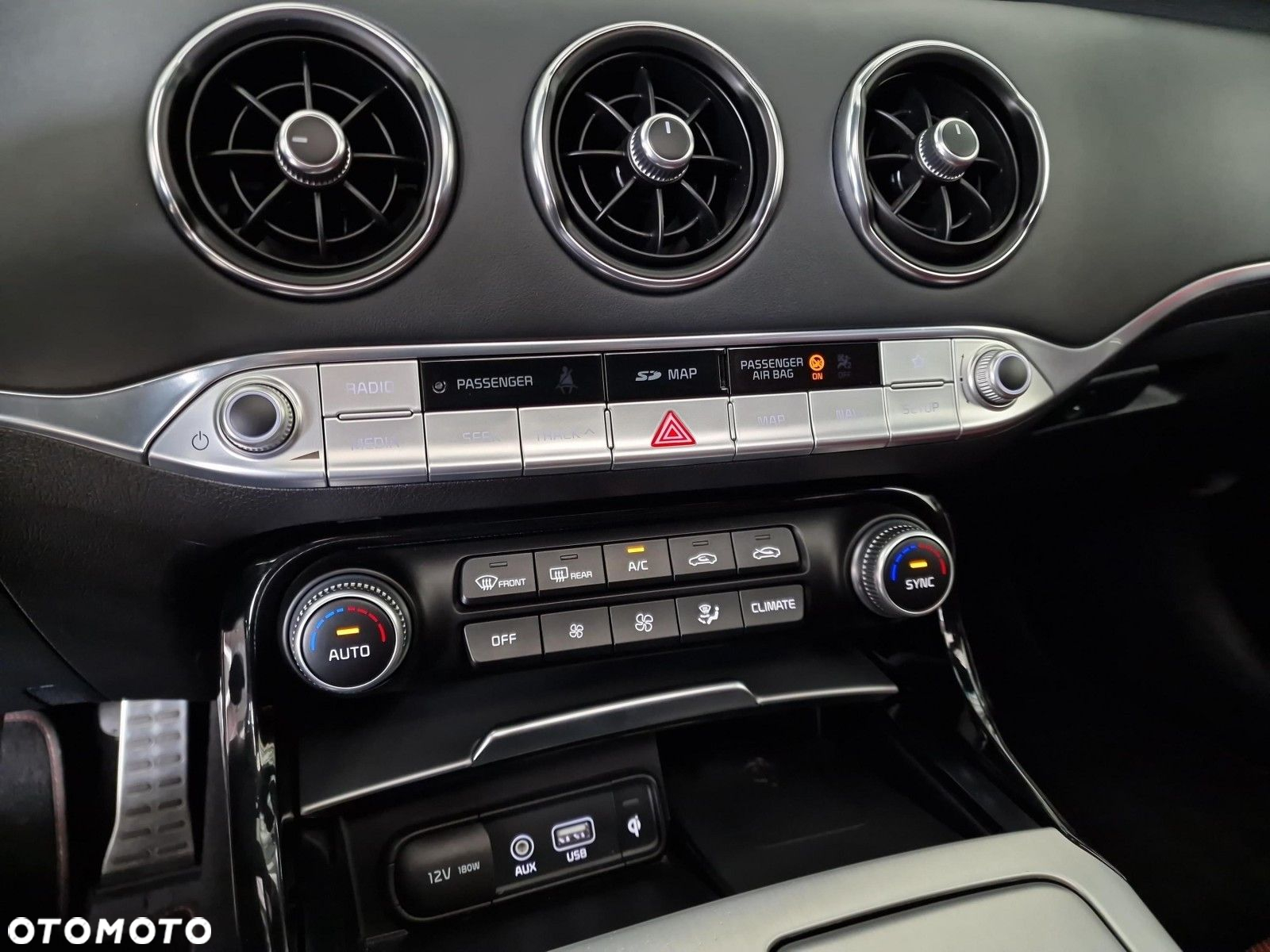 Kia Stinger 3.3 T-GDI V6 GT AWD - 26