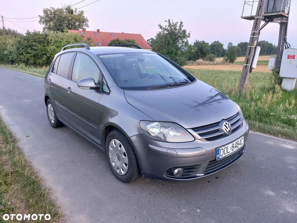 Volkswagen Golf Plus 1.9 TDI DPF United - 3