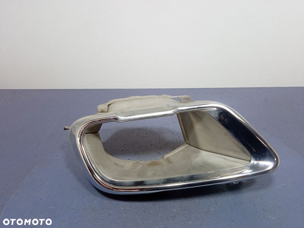 BMW X5 G05 G06 G07 OSŁONA KOŃCÓWKI WYDECHU PRAWA TŁUMIKA 5A5C8E8 - 1