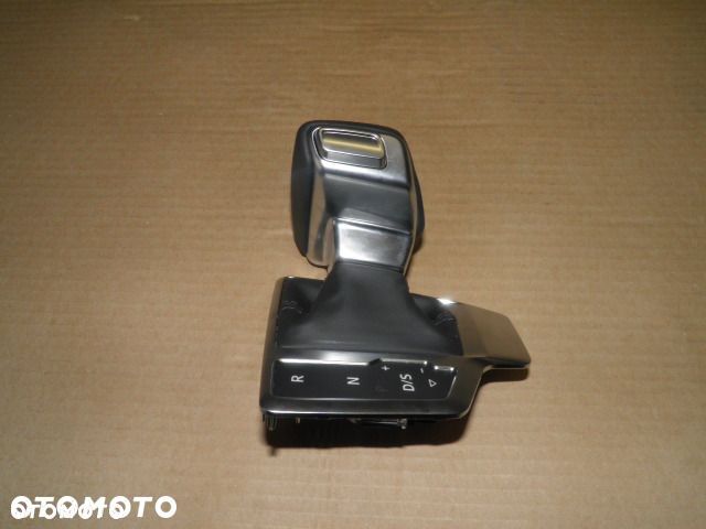 GAŁKA ZMIANY BIEGÓW MIESZEK AUDI A4 B9 A5 - 6