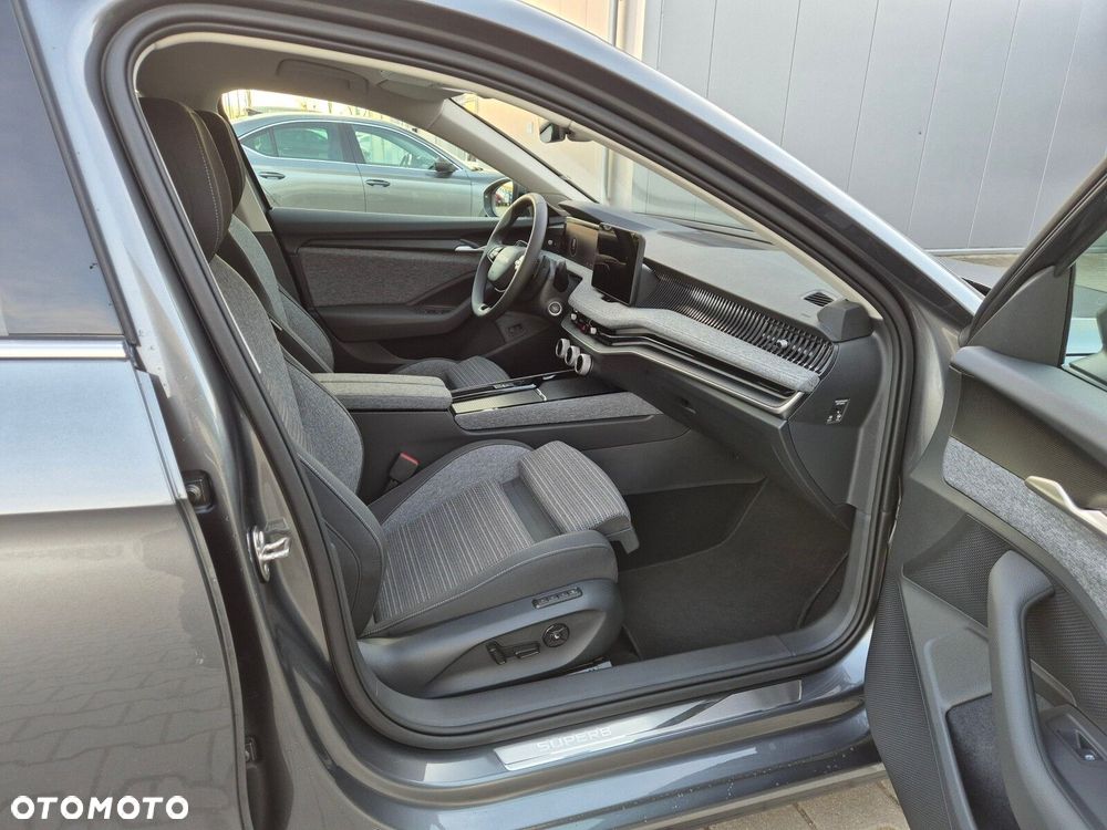 Skoda Superb 2.0 TDI SCR 4x4 Edition 130 DSG - 15