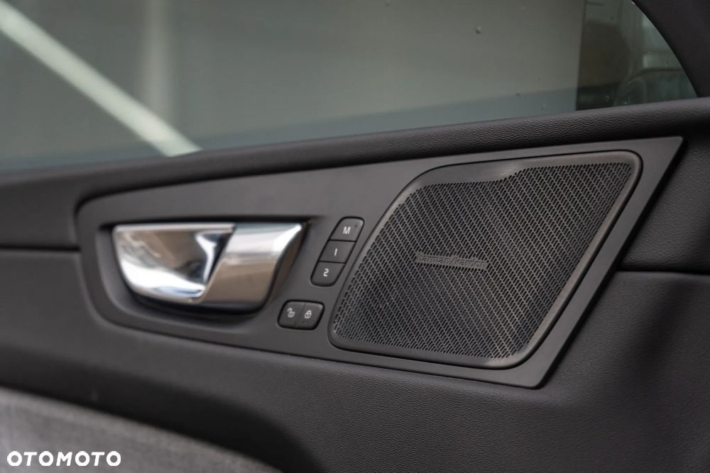 Volvo XC 60 D4 SCR AWD Inscription - 11