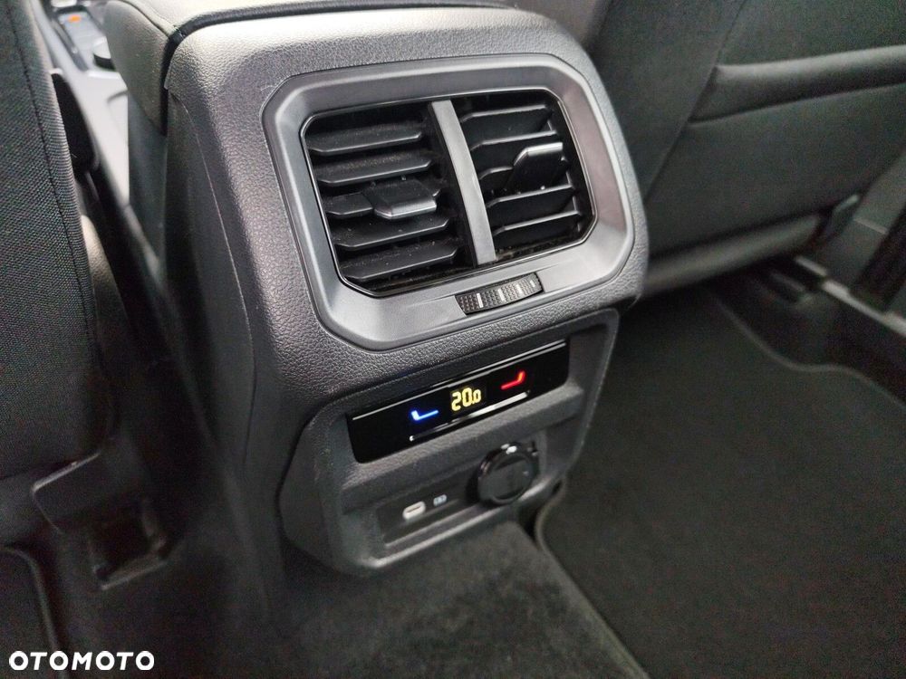 2022 Volkswagen Tiguan Allspace 2.0 TDI 4Mot Elegance DSG, photograph 7