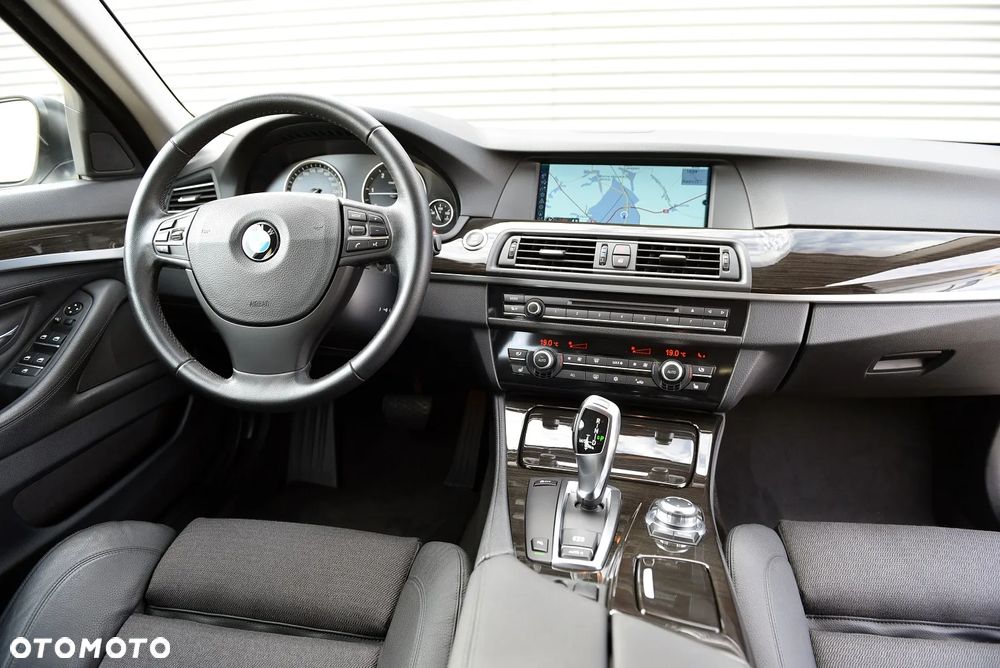 BMW Seria 5 520d - 15