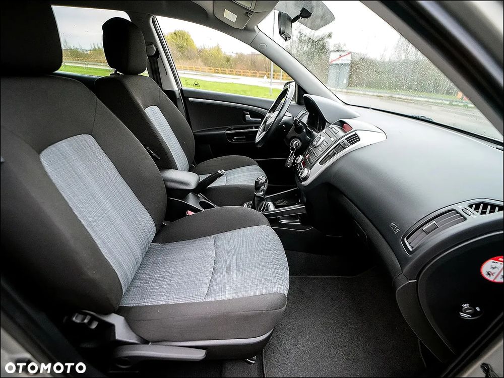 Kia Ceed - 20