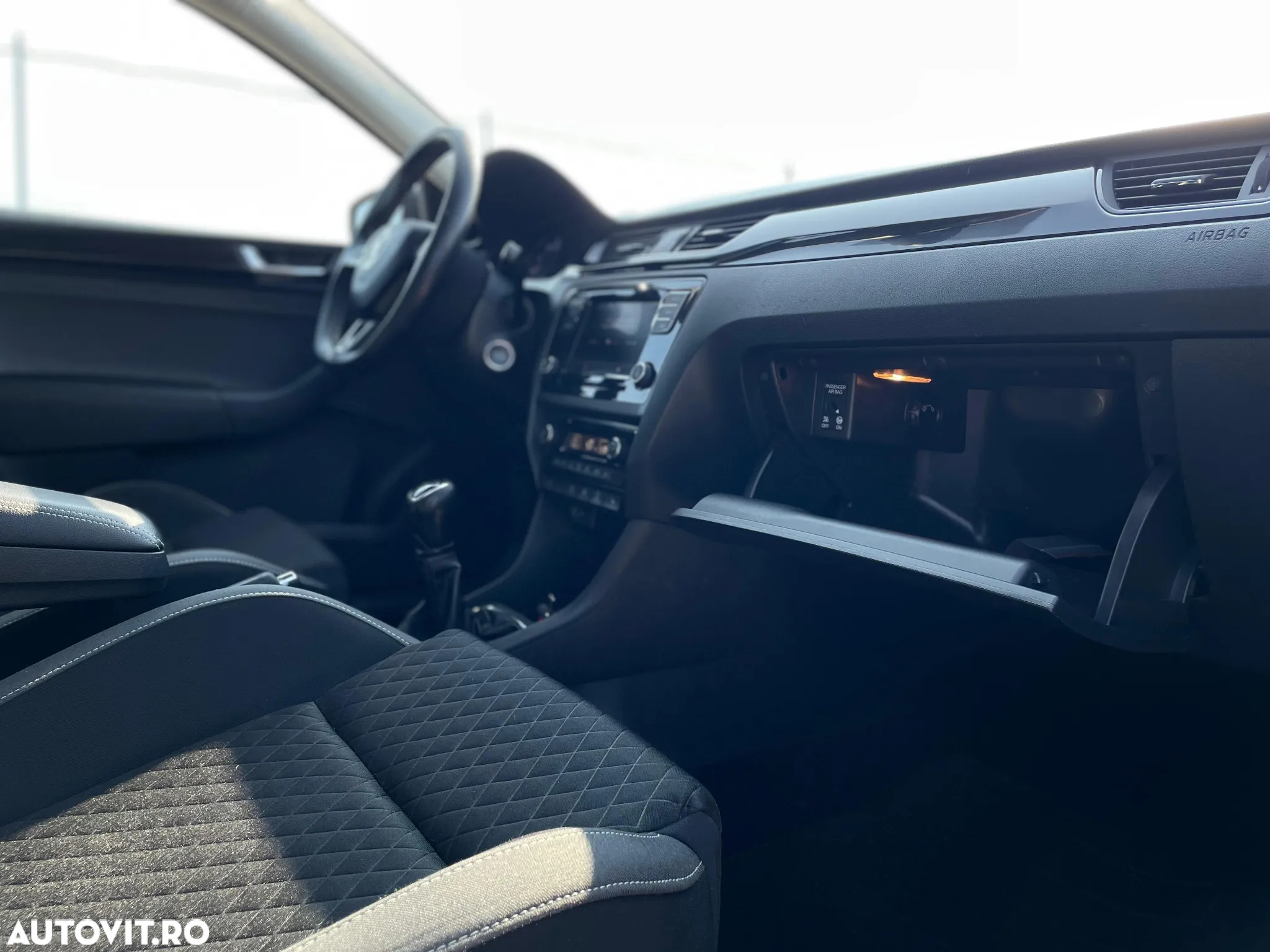 Skoda RAPID 1.0 TSI Style - 15