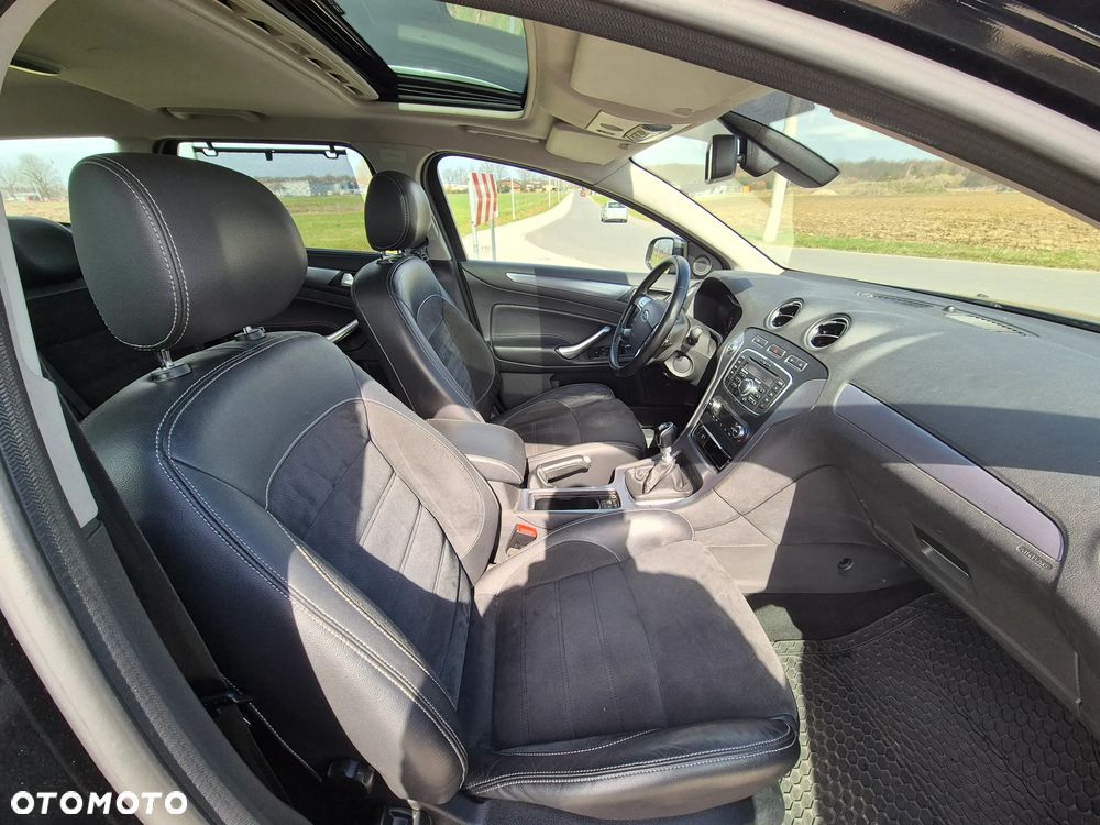 Ford Mondeo 2.0 TDCi Titanium S - 27