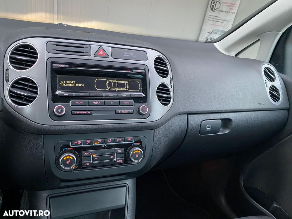 Volkswagen Golf Plus 1.6 TDI DPF BlueMotion Technology Comfortline - 24