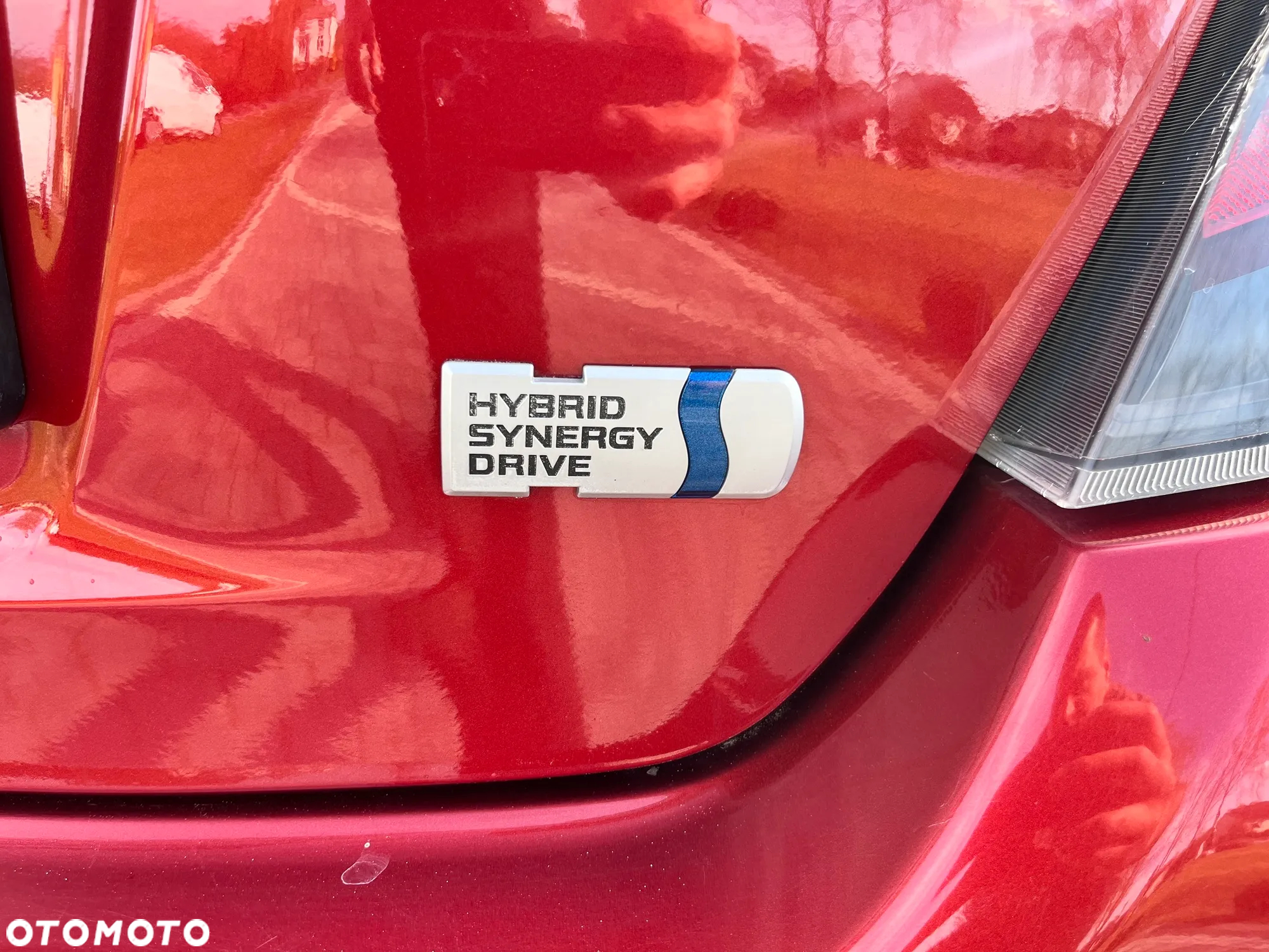 Toyota Yaris Hybrid 100 Dynamic - 13