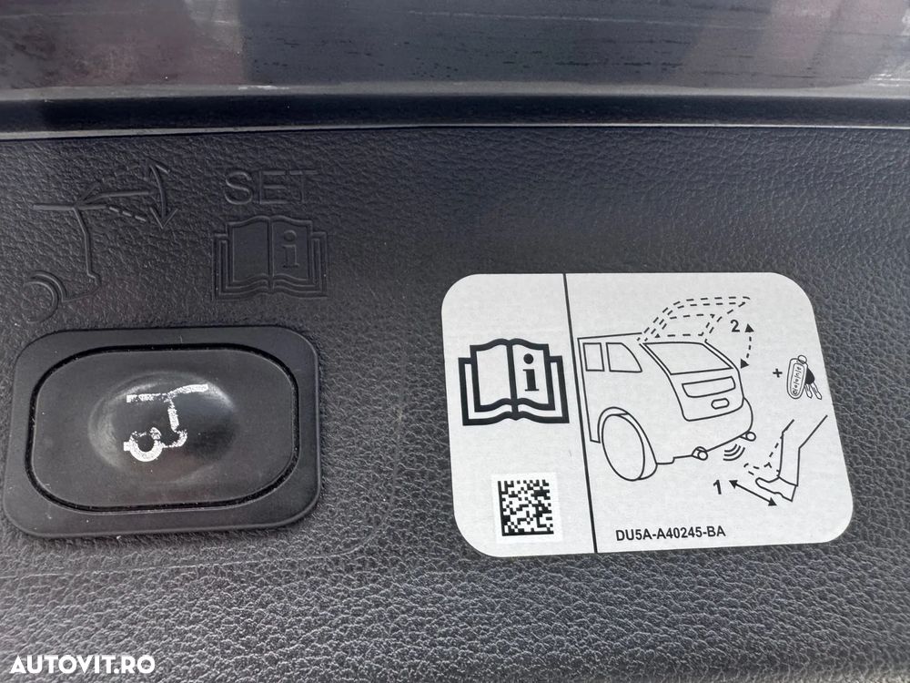 Ford Kuga 2.0 TDCi 4x4 Aut. Vignale - 18