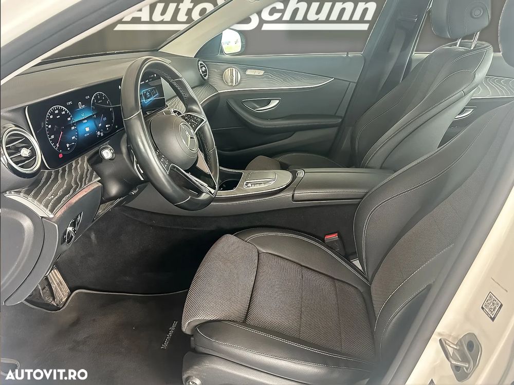 Mercedes-Benz E 300 de Aut. - 10