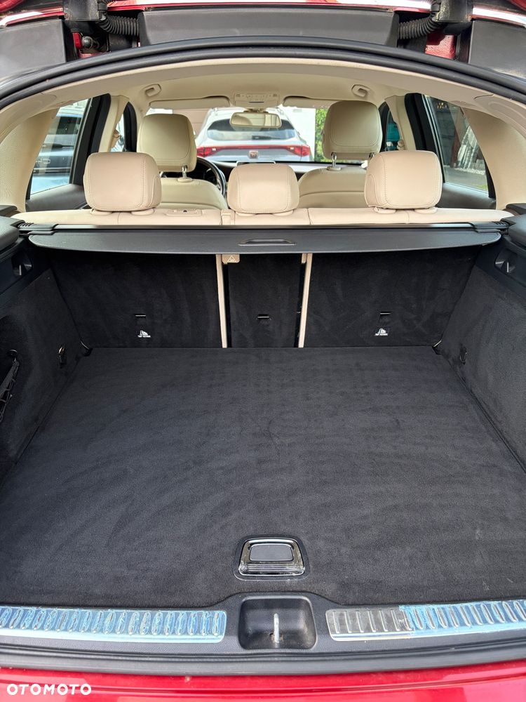 Mercedes-Benz GLC - 21