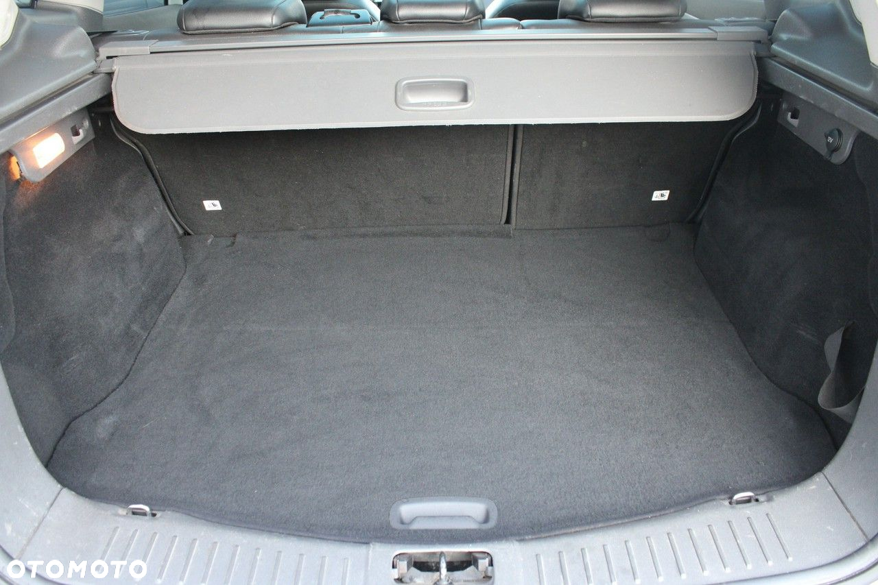 Ford Kuga 2.0 TDCi Titanium - 32