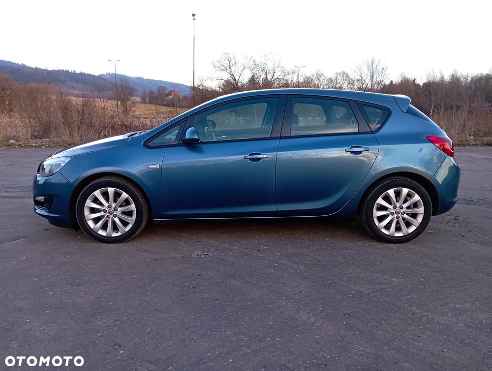 Opel Astra 1.4 Turbo - 2