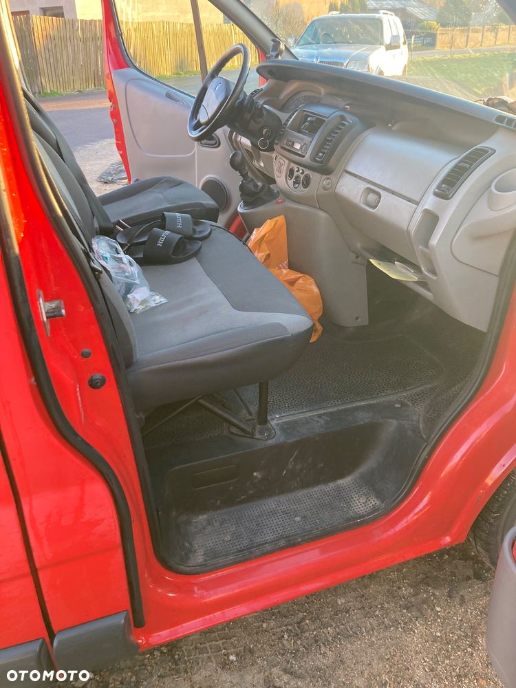 Renault Trafic - 13