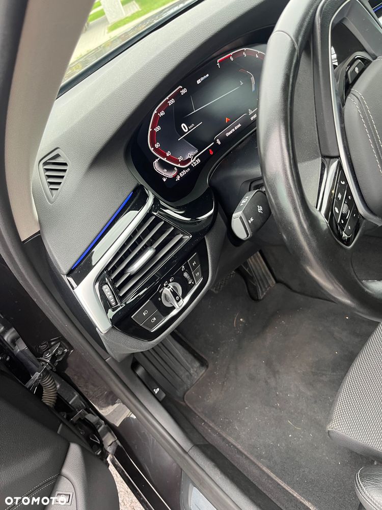 BMW Seria 5 530e iPerformance xDrive Sport Line sport - 16