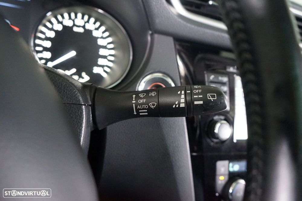 Nissan Qashqai 1.2 DIG-T N-Connecta - 25