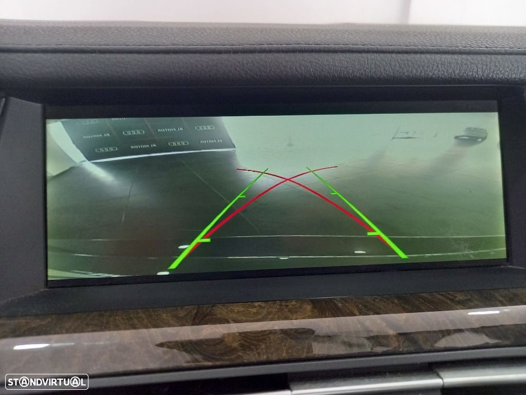 BMW 740 d xDrive - 26