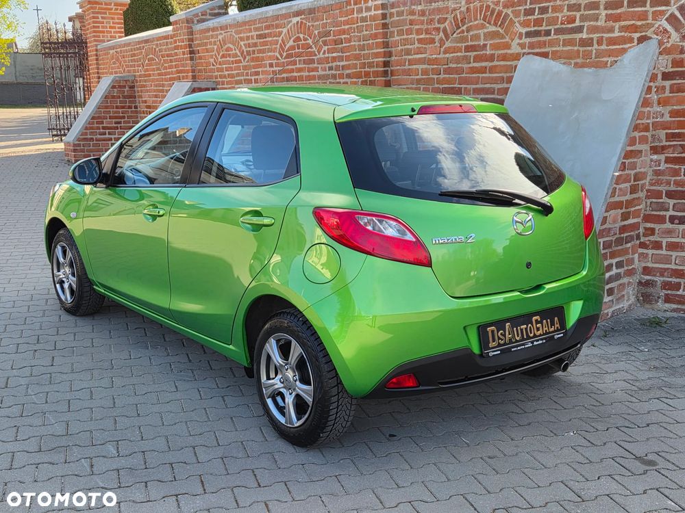 Mazda 2 - 7
