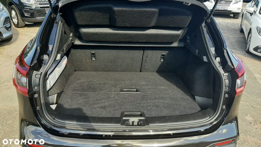 Nissan Qashqai 1.3 DIG-T AKARI - 9