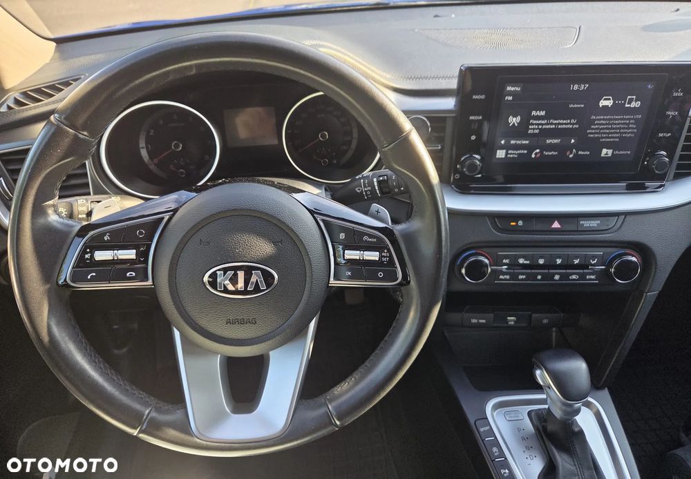 Kia Ceed 1.4 T-GDI M DCT - 10