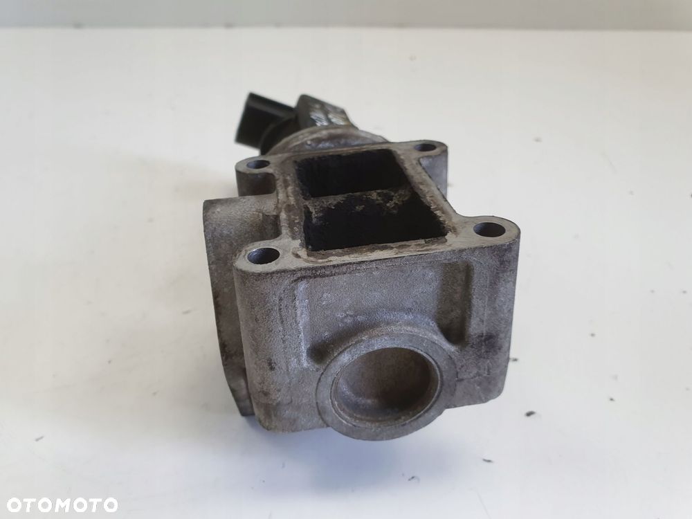 Opel Vectra C 1.9 CDTI ZAWÓR EGR 55215031 - 7