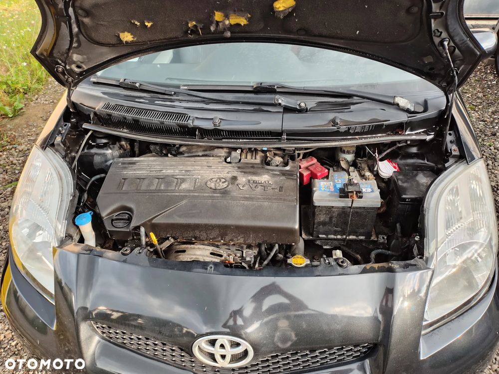 Toyota Yaris 1.33 Luna - 2