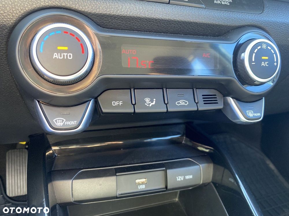 Kia Rio - 24