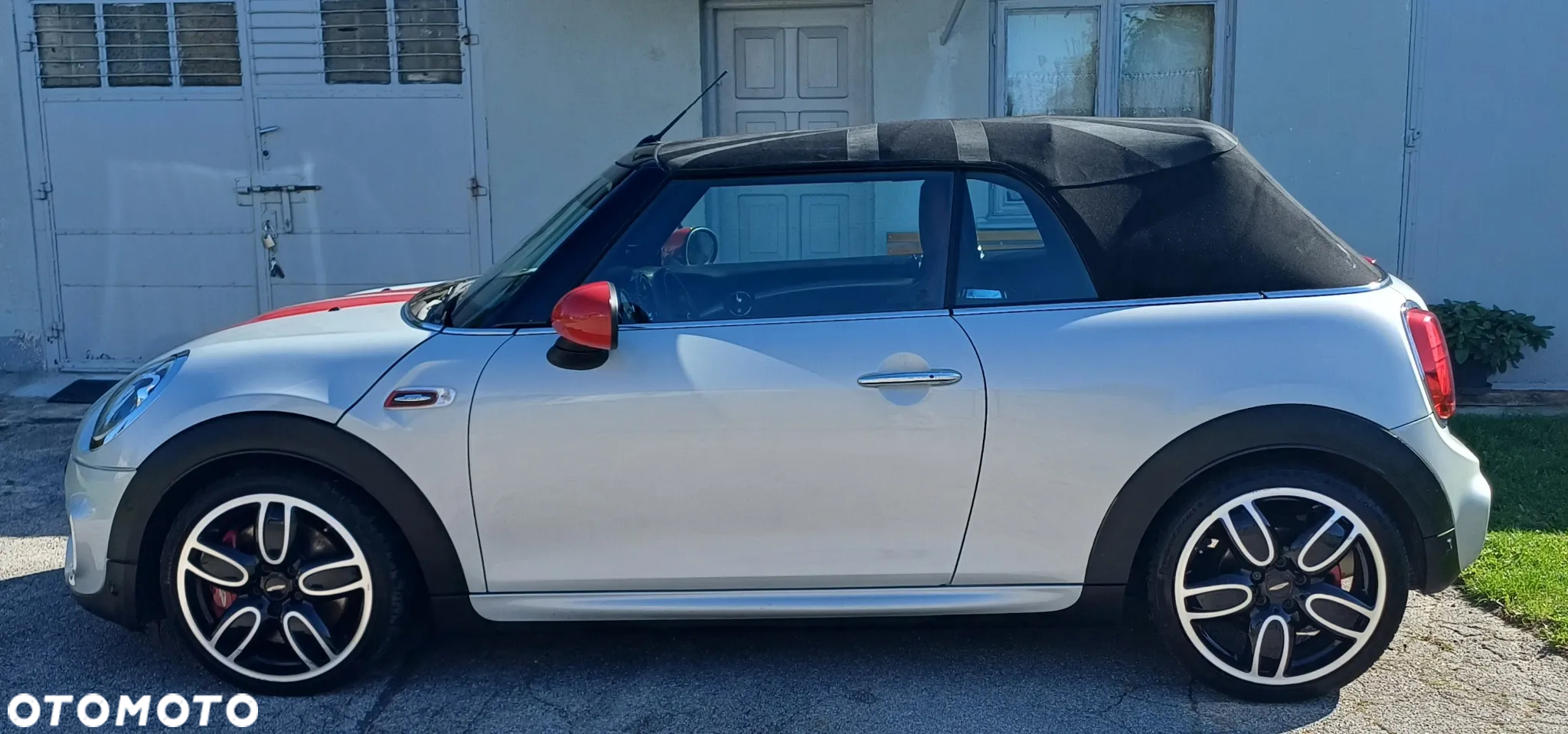 MINI John Cooper Works Cabrio - 2