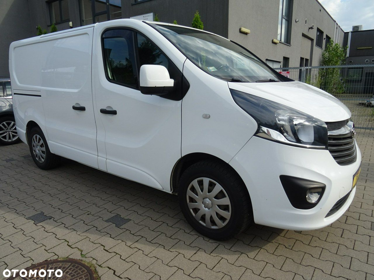 Opel Vivaro - 2