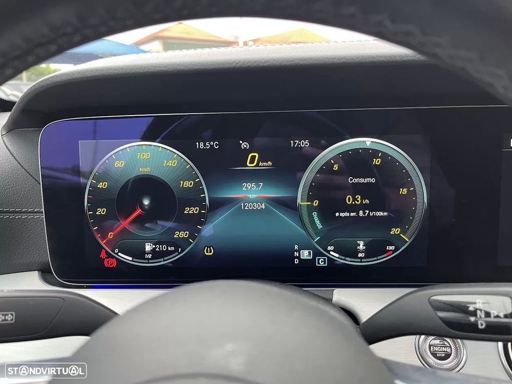 Mercedes-Benz E 220 d AMG Line - 16