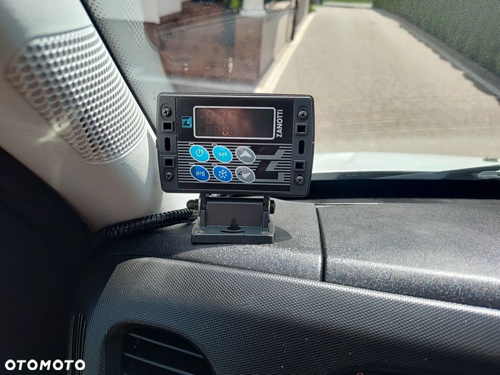 Iveco 35S15 - 27