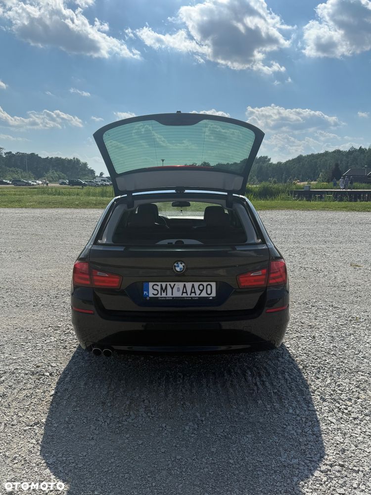 BMW Seria 5 525d - 7