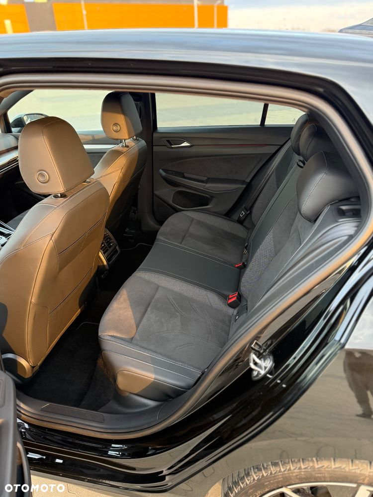 Volkswagen Golf 1.5 eTSI OPF DSG Edition 50 - 7