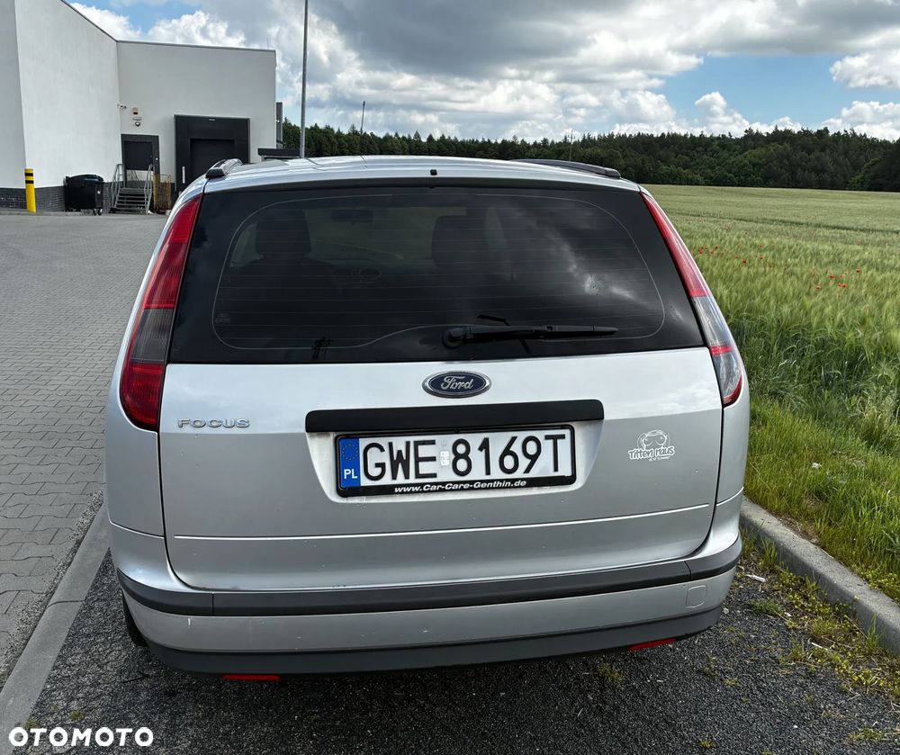 Ford Focus 1.6 Ambiente - 5