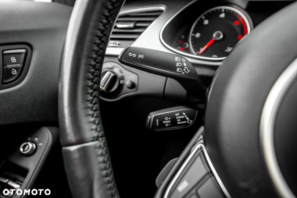 Audi A4 Avant 2.0 TDI Quattro Line S tronic - 24