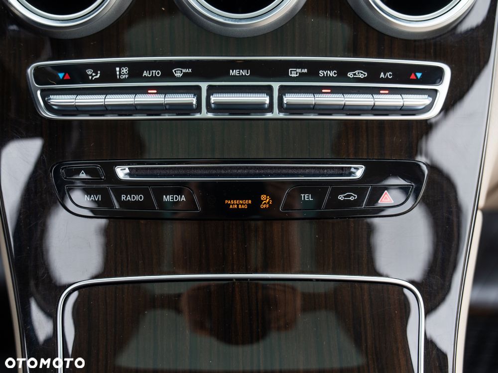 Mercedes-Benz GLC - 34