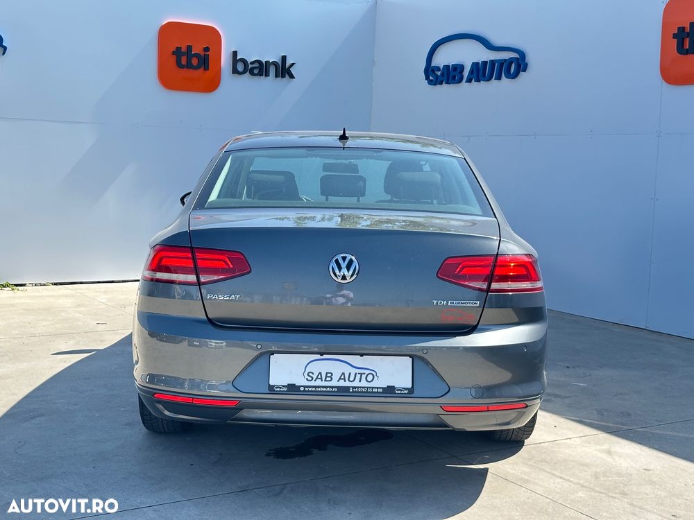 Volkswagen Passat 1.6 TDI (BlueMotion Technology) Comfortline - 16