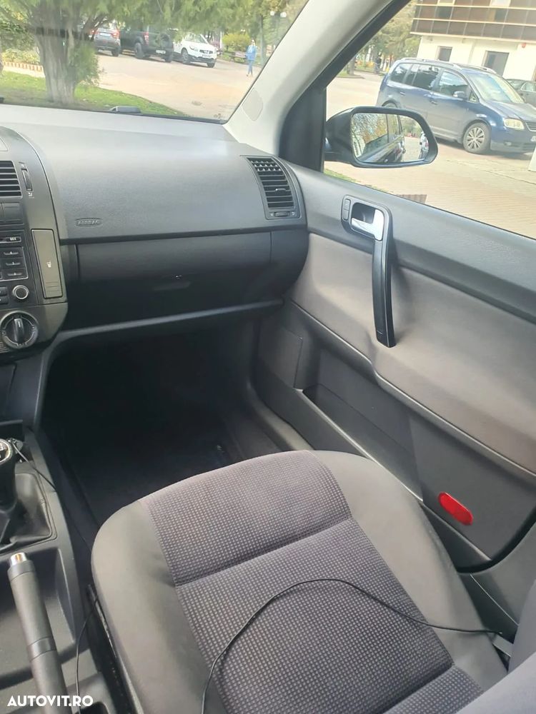 Volkswagen Polo 1.2 - 11