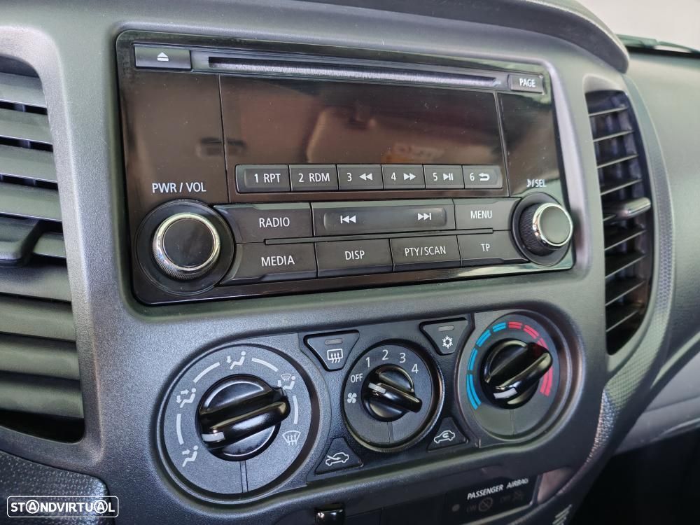 Mitsubishi L200 2.4 DI-D CE 4WD 3L - 12